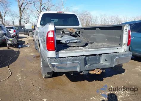 2012 Ford F-250 Xlt z USA, uszkodzony, nr VIN 1FT7W2BT7CEA20267